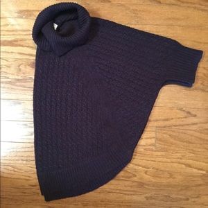 EUC Lou & Grey sweater poncho